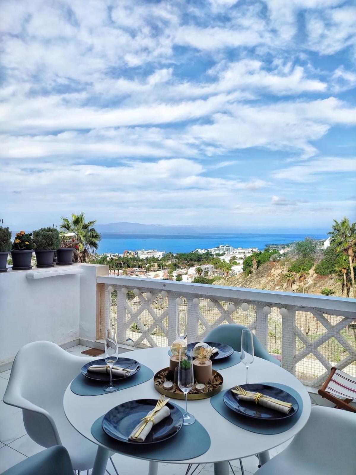 Apartmán Sunshine Escape With Ocean View Costa Adeje  Exteriér fotografie